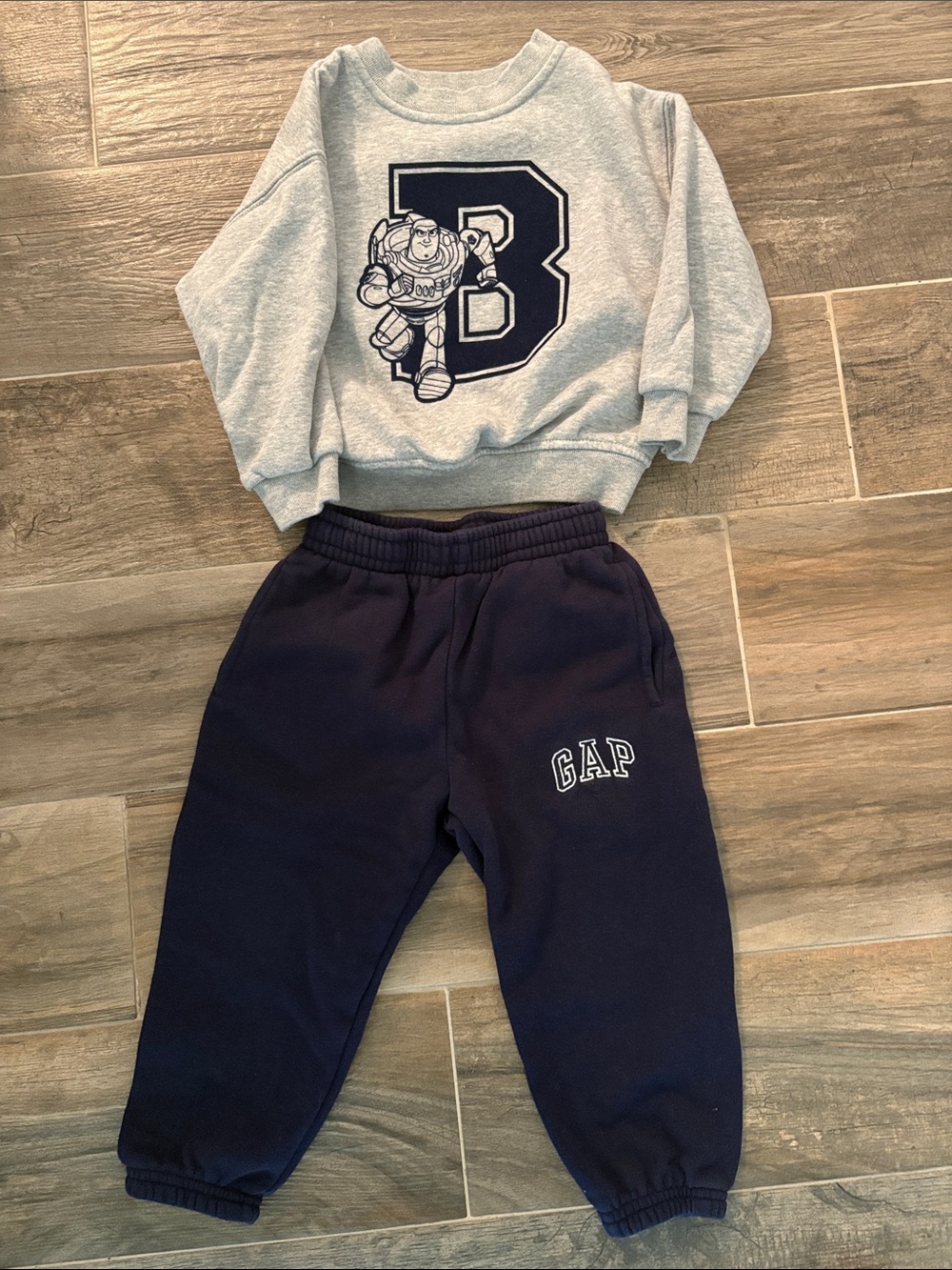 GAP Gray Sweatshirt with Navy 'B' and Buzz Graphic and sweatpants